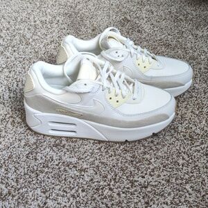 Nike Air Max Women 7.5 White Gum Sole FD4328-100 Sneakers No Box